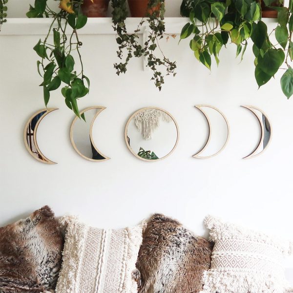Product Of The Week: Phases Of The Moon Mirror