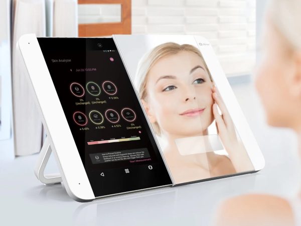Product Of The Week: Smart Makeup Mirror