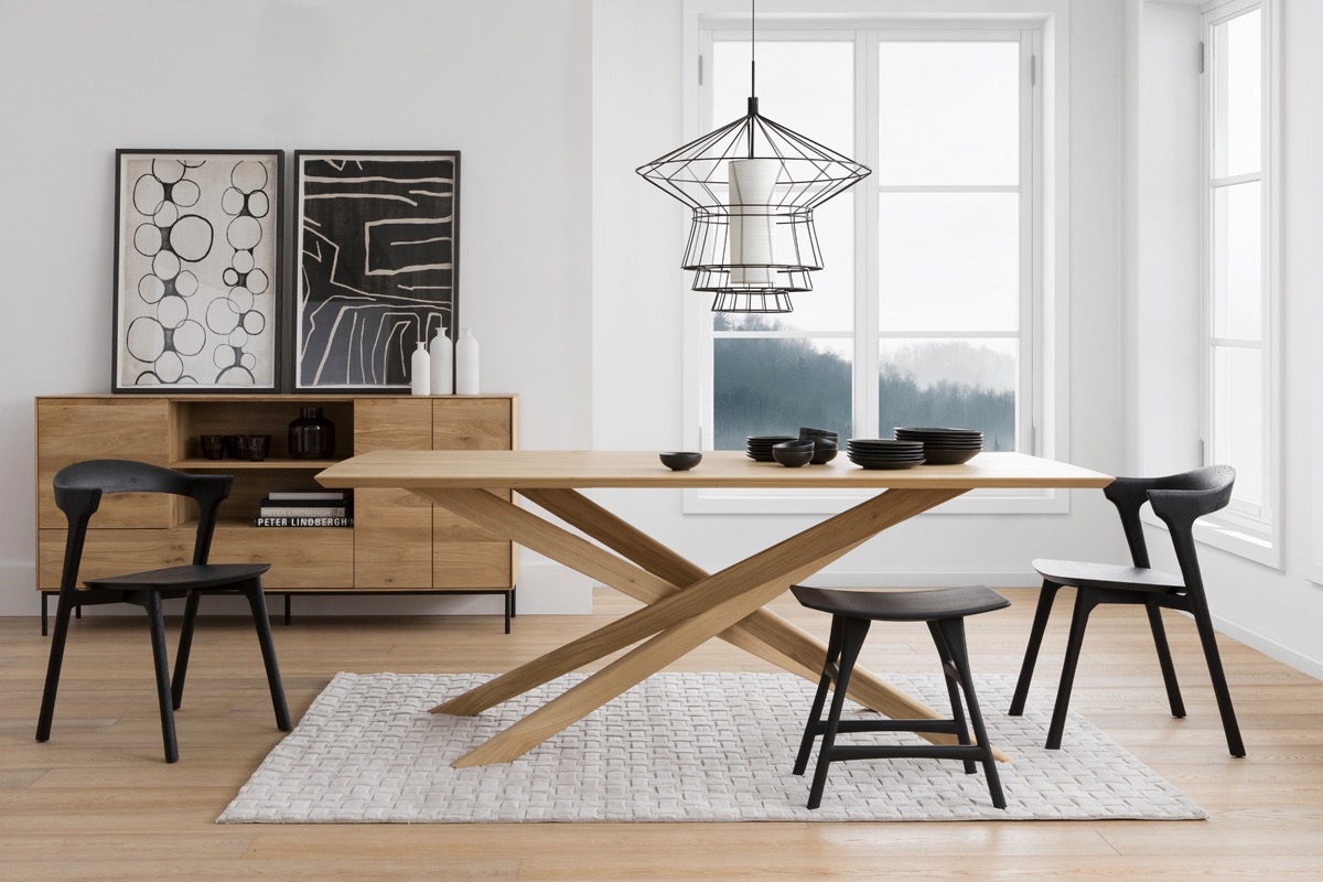 Modern Oak Dining Table | Interior Design Ideas