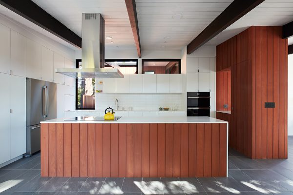 40 Mid Century Modern Kitchens With Tips And Photos To Help You Design Yours
