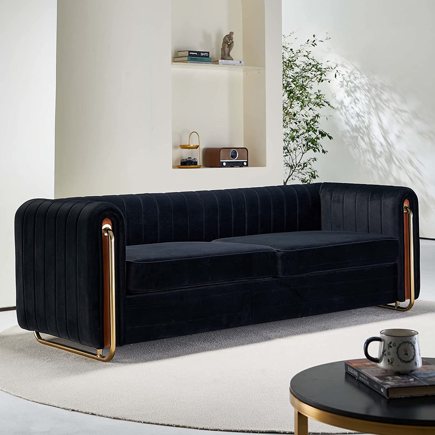 51 Black Couches that Blend Comfort and Chic Visual Drama thumbnail