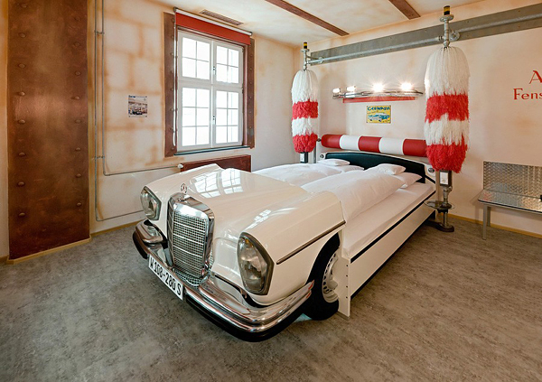 Car Themed Rooms Of V8 Hotel Germany, Racing Themed Room Decor