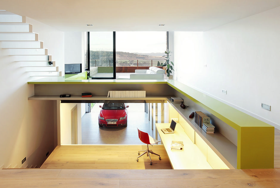 Cars Parked Inside Homes Pretty Or, Inside Pictures Of Garage Apartments