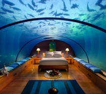 2 underwater bedroom