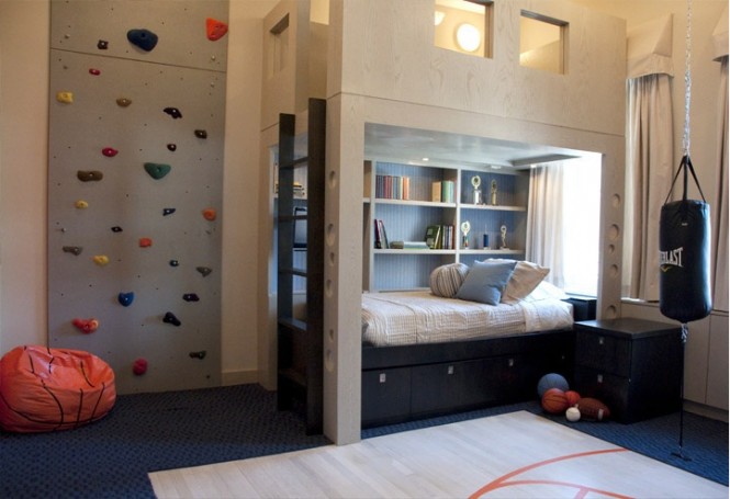 The no-holds-barred design brief meant that Perianth had free reign to create the ultimate boy cave, including a rock-climbing wall installation, a realistic mini basketball court and full sized punching bag to work out those adolescent strops.