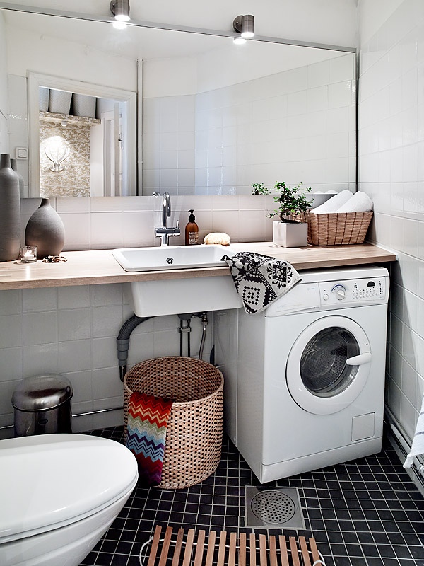 Scandinavian style practical bathroom | Interior Design Ideas