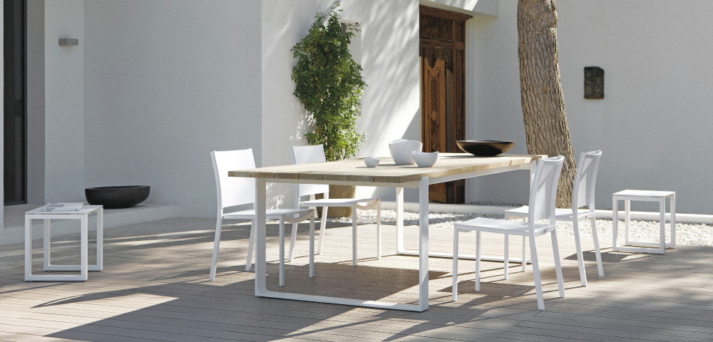 Outdoor Dining Furniture Ideas, Modern White Outdoor Dining Chairs
