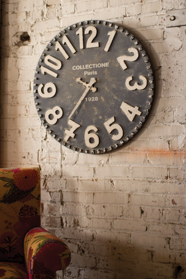 TV Wooden Wall Clock & Table Clock Retro Art Design Home Decor Interior Red 