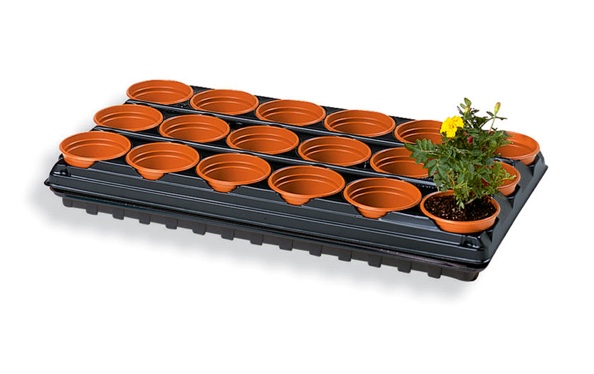 The Big List Of Self Watering Planters For Stylish Gardening Anywhere