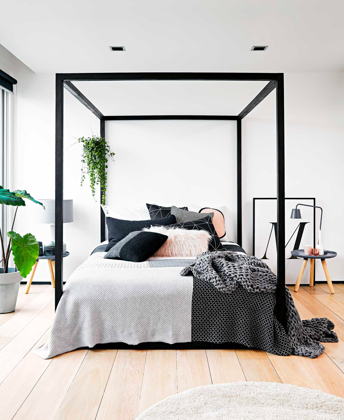 4 Poster Beds That Make An Awesome Bedroom, Bed Frame Poles