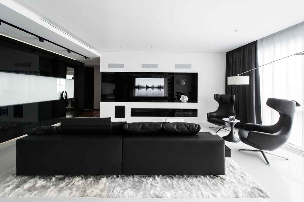 30 Black White Living Rooms That Work, Black Furniture For Living Room