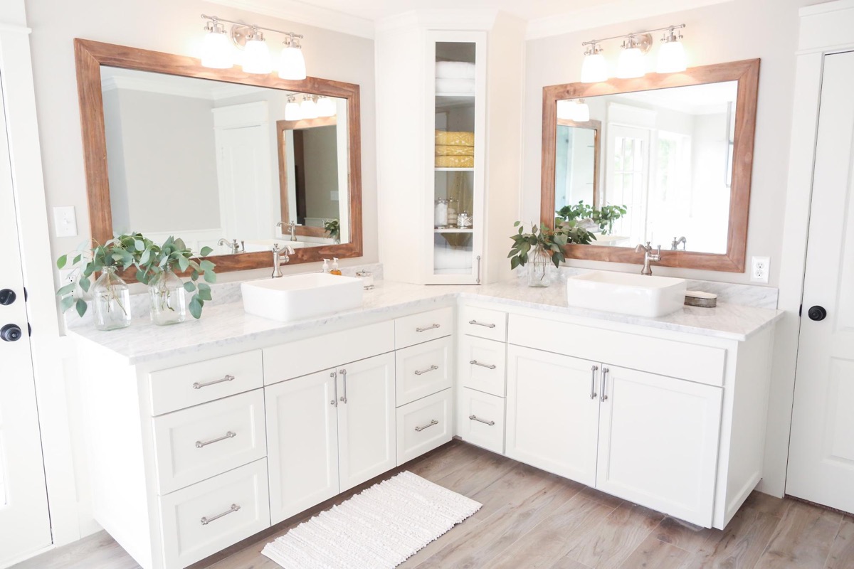 40 Double Sink Bathroom Vanities, Double Vanity Bathroom Layout