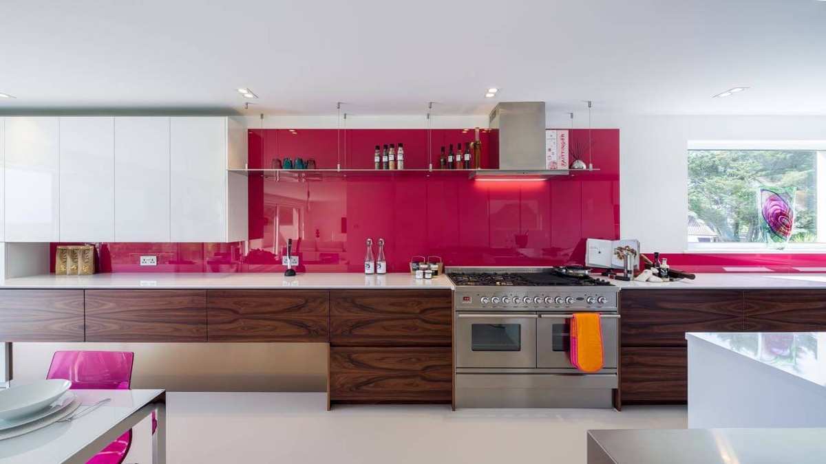 20 Inspirational Pink Kitchens With Tips & Accessories To Help You ...