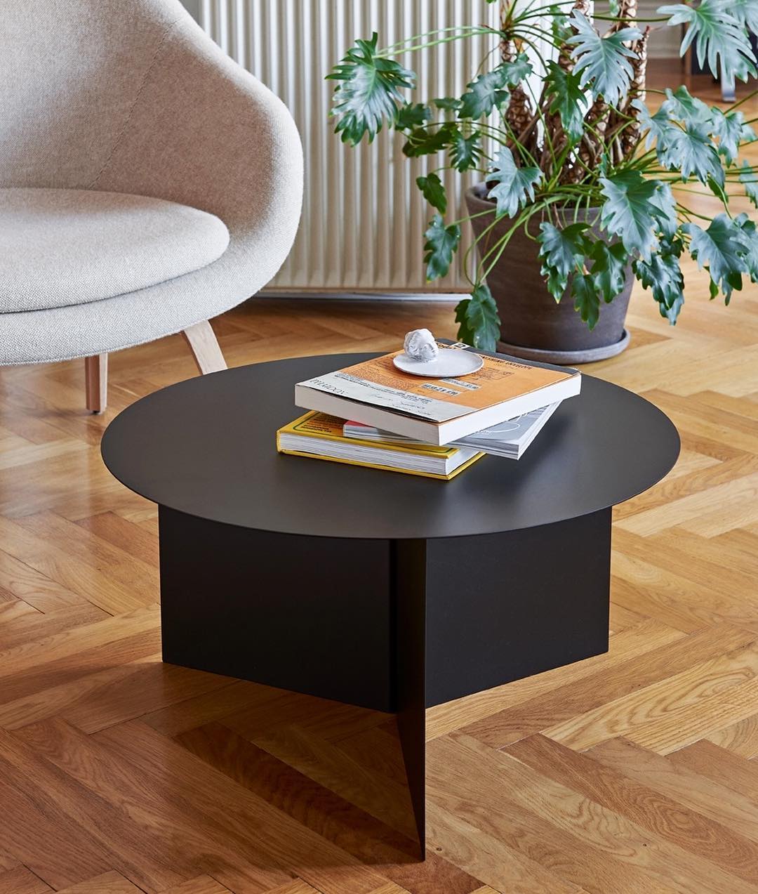 Modern Black Round Coffee Table With 3, 3 Leg Round Coffee Table