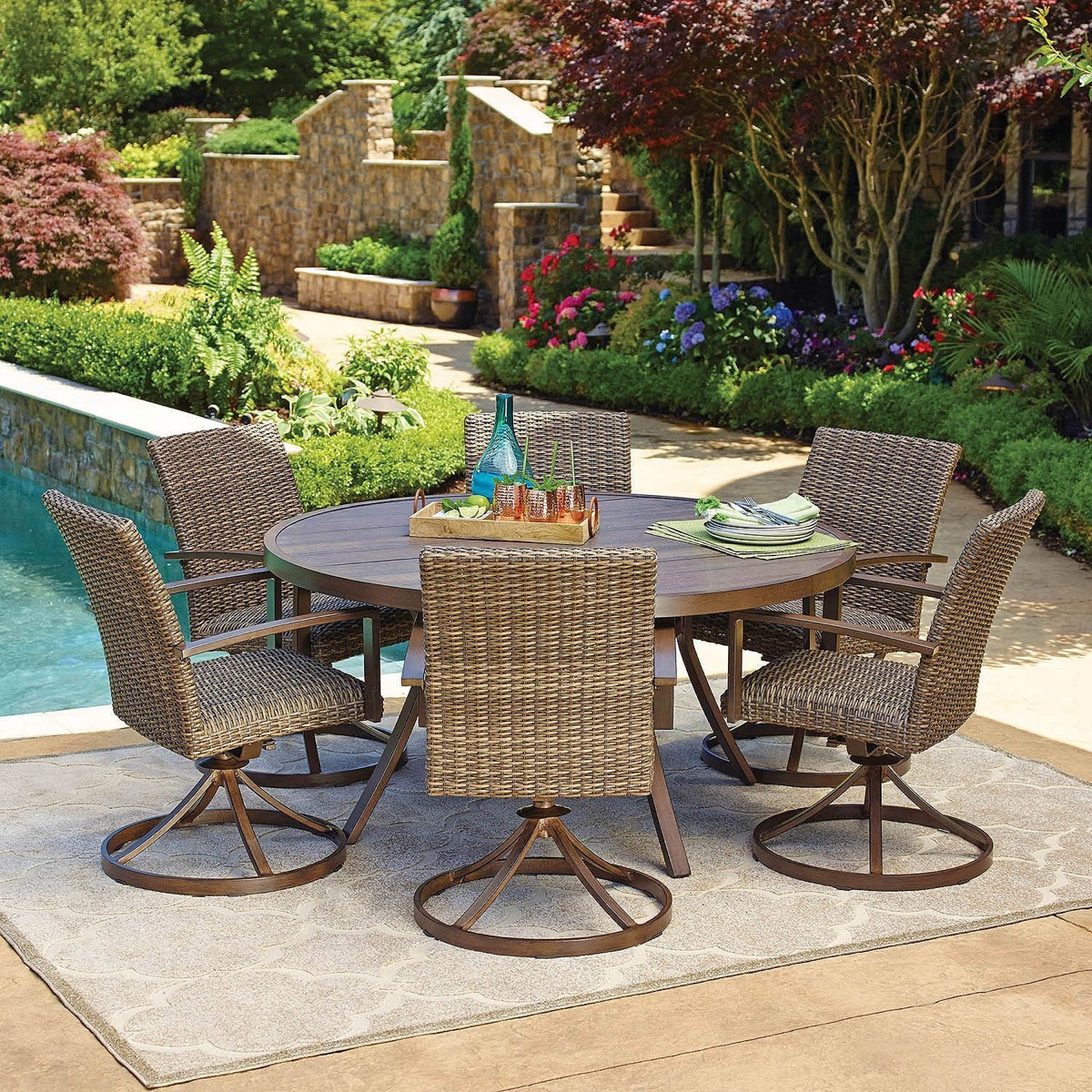 60 Inch Round Outdoor Dining Table And, Round Outdoor Dining Table For 6 With Swivel Chairs