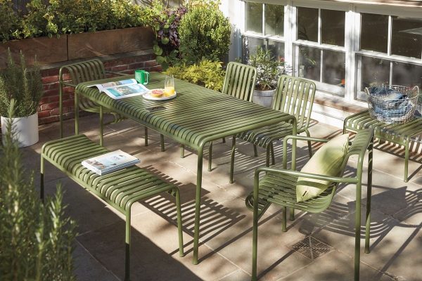51 Outdoor Dining Tables That Will Wow, Garden Dining Tables
