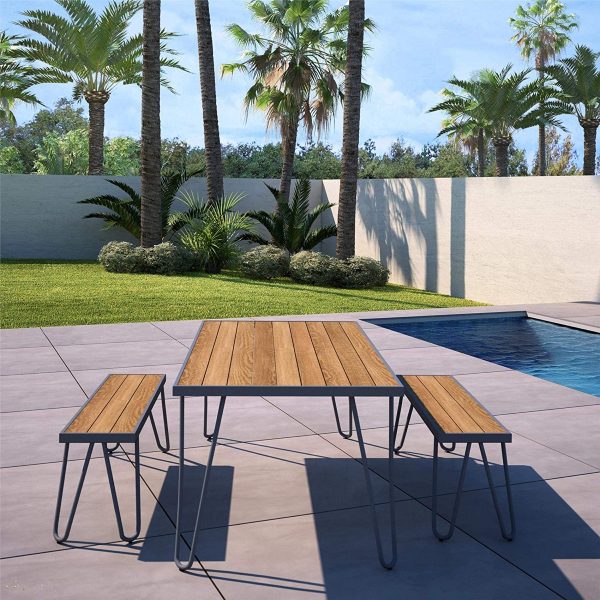 Metal Frame Outdoor Pallet Wood Dining Table