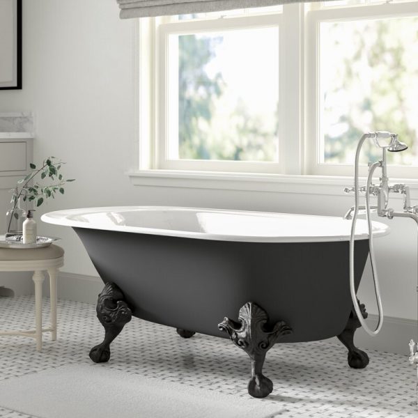 51 Bathtubs That Redefine Relaxation, Corner Clawfoot Bathtub Design
