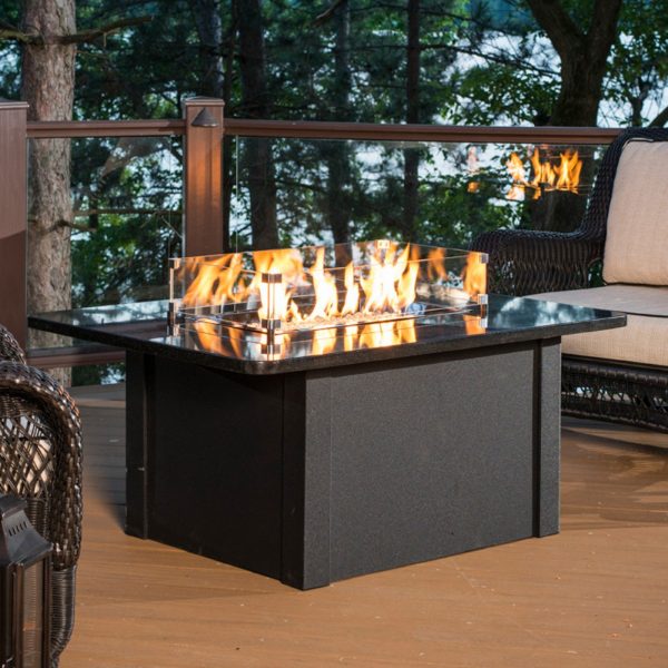 51 Outdoor Coffee Tables To Center Your, Outdoor Coffee Table With Fireplace