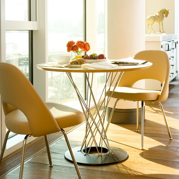 51 Small Dining Tables To Save Space, Small Round Reading Table