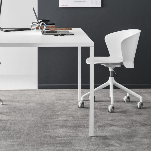 51 White Office Chairs To Brighten Your, Minimalist Office Desk And Chair
