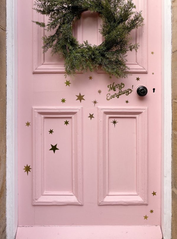 51 Christmas Door Decor Ideas To Spread Cheer This Holiday Season - Home Door Decoration Ideas