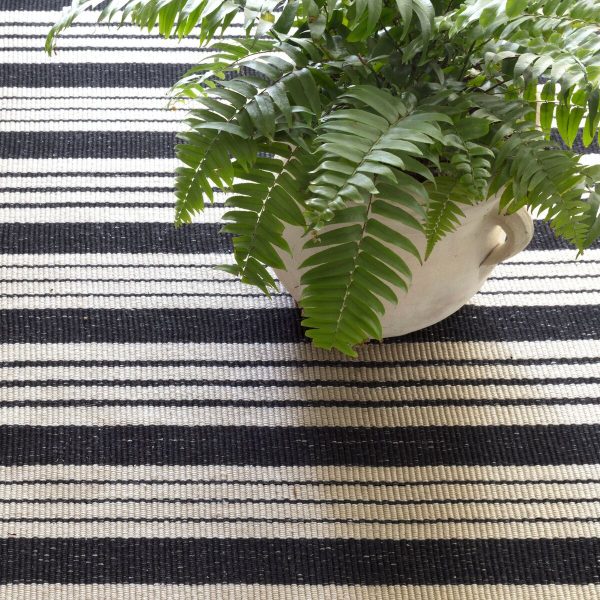 51 Outdoor Rugs To Make Your Patio Feel, How Big Should Outdoor Rug Be