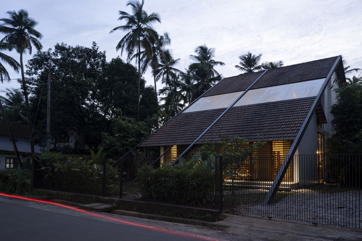 Una casa ecléctica con patio en Kerala, India