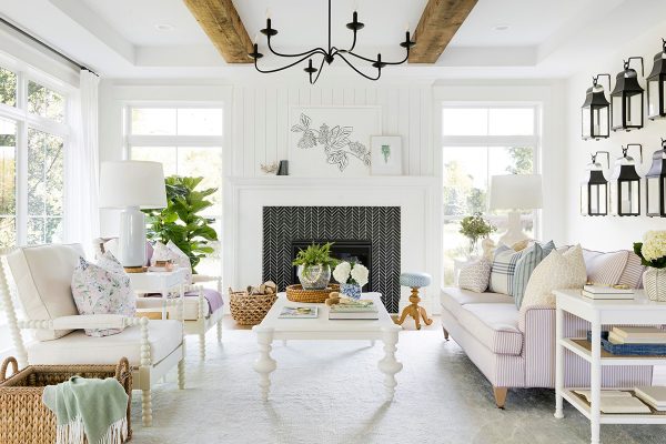 40 Farmhouse Living Room Ideas With Tips To Help You Decorate Yours